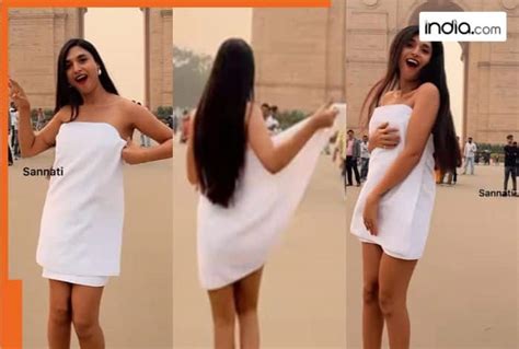 sannati mitra xx|Models towel dance at India Gate sparks controversy as video。